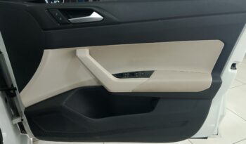 Volkswagen Polo 1.6 5DR full