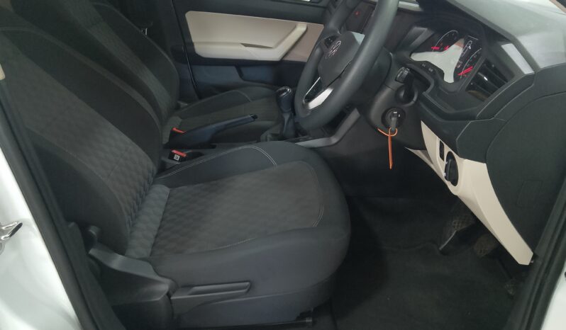 Volkswagen Polo 1.6 5DR full