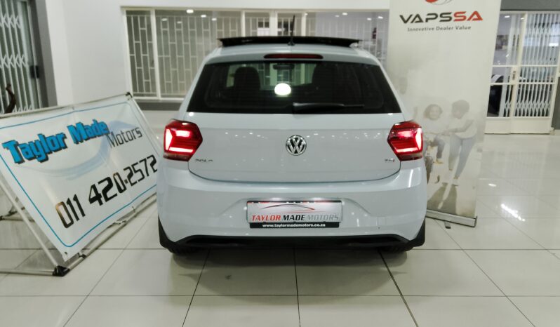 Volkswagen Polo 1.0 TSI Highline full