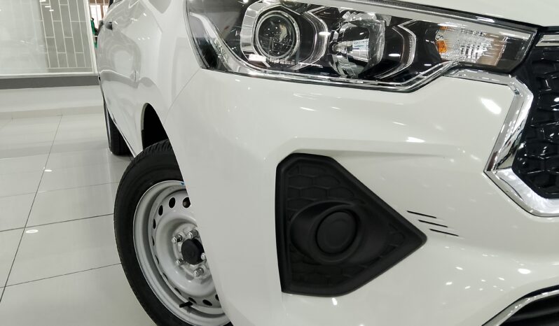 Toyota Rumion 1.5 s full