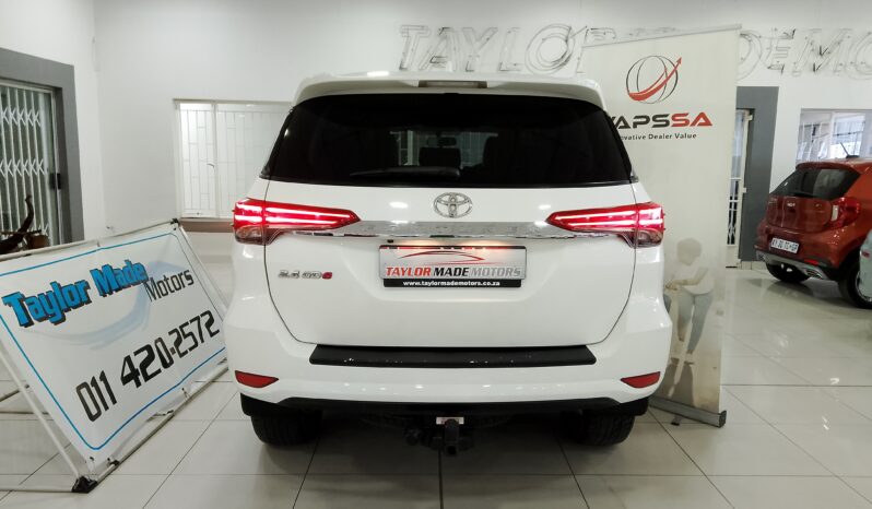 Toyota Fortuner 2.4 GD-6 R/B A/T full