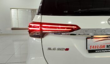 Toyota Fortuner 2.4 GD-6 R/B A/T full