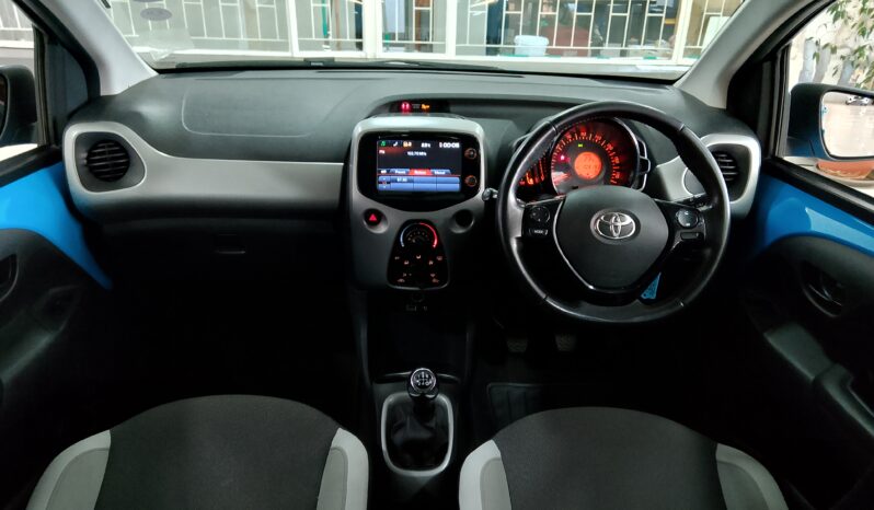 Toyota Aygo 1.0 X-Play full