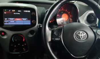Toyota Aygo 1.0 X-Play full