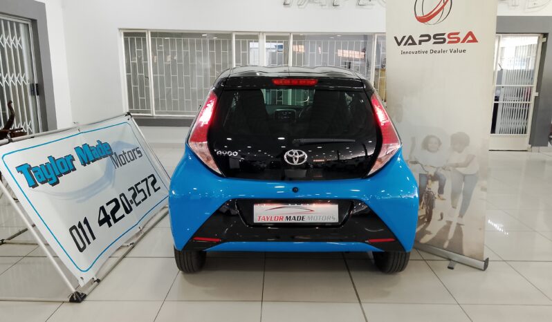 Toyota Aygo 1.0 X-Play full