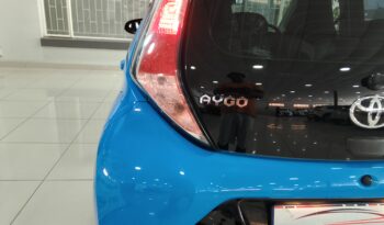 Toyota Aygo 1.0 X-Play full