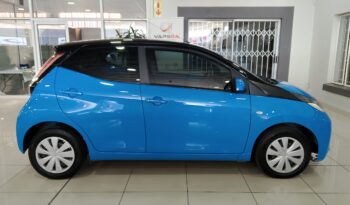 Toyota Aygo 1.0 X-Play full