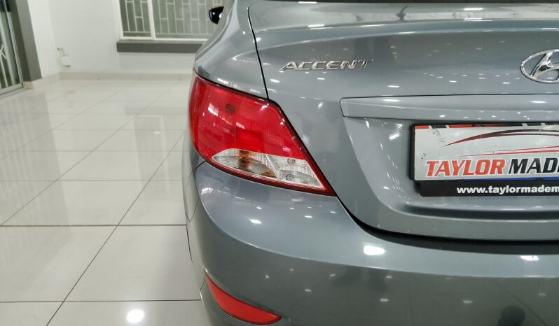Hyundai Accent 1.6 GL /Motion full
