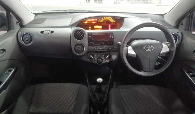 Toyota Etios 1.5 XS Sprint 5dr full