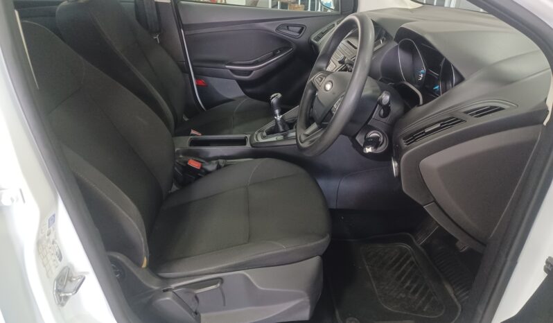 Ford Focus 1.0 Ecoboost Ambiente full