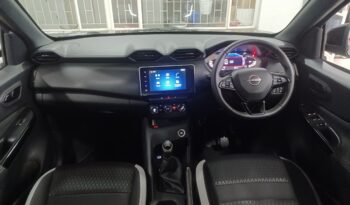 Nissan Magnate 1.0 Turbo Acenta Kuro full