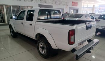 Nissan NP300 Hardbody 2.4i 4×4 P/U D/C full