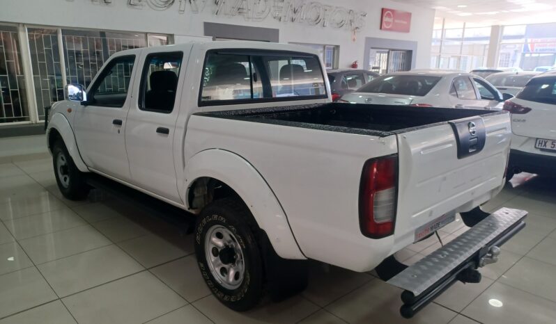 Nissan NP300 Hardbody 2.4i 4×4 P/U D/C full