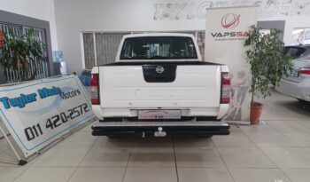 Nissan NP300 Hardbody 2.4i 4×4 P/U D/C full