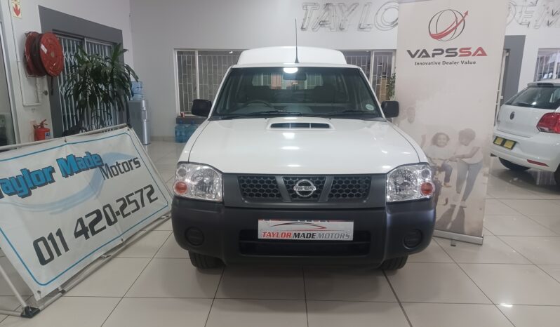 Nissan Hardbody Np 300 2.5TDI LW full