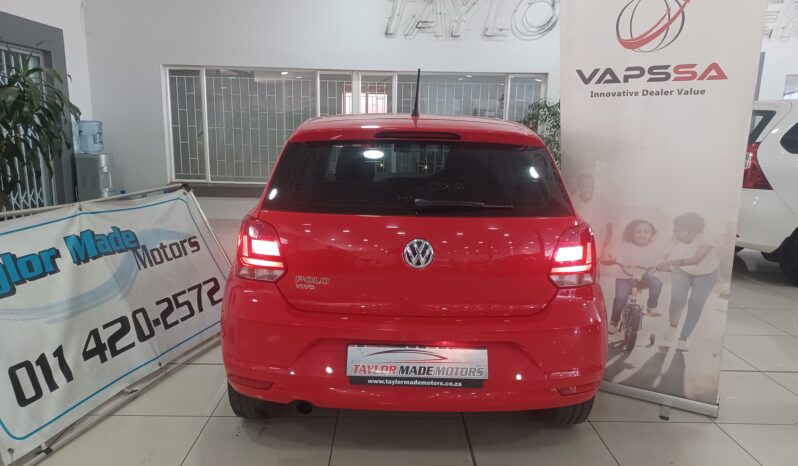 Volkswagen Polo Vivo 1.4 Trendline 5DR full