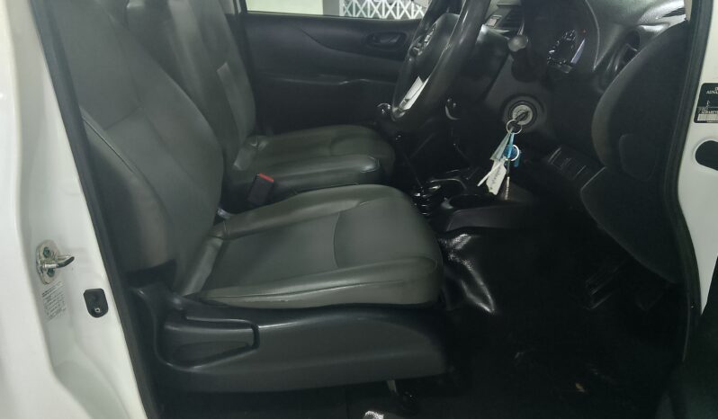 Nissan Navara 2.5 DDTI XE S/C P/U full