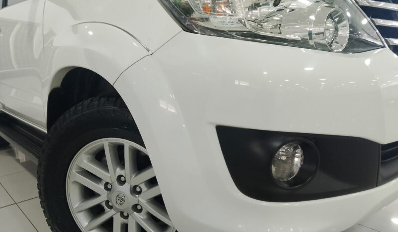 Toyota Fortuner 2.5 D4D Auto full