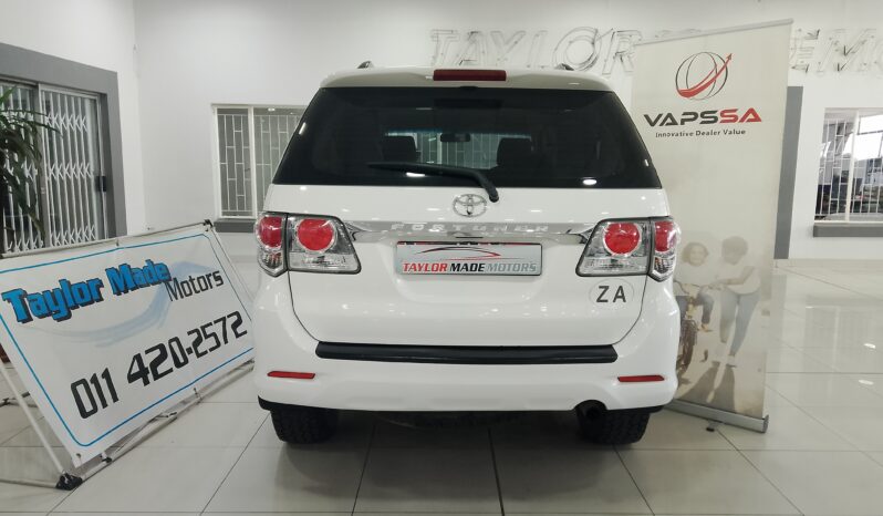 Toyota Fortuner 2.5 D4D Auto full