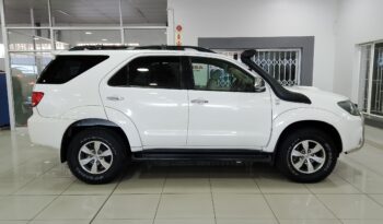 Toyota Fortuner 3.0 D4D 4X4 full