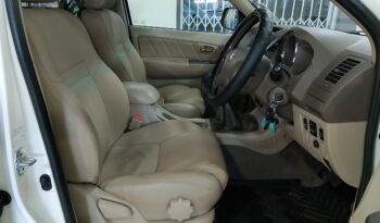 Toyota Fortuner 3.0 D4D 4X4 full