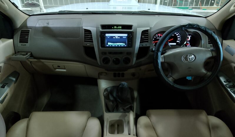 Toyota Fortuner 3.0 D4D 4X4 full