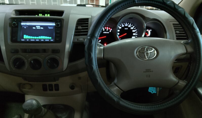 Toyota Fortuner 3.0 D4D 4X4 full