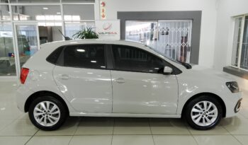 Volkswagen Polo Vivo Life 1.4 5DR full