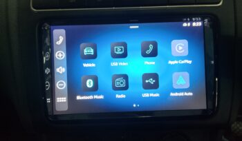 Volkswagen Polo Vivo Life 1.4 5DR full