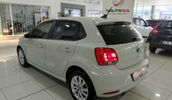 Volkswagen Polo Vivo Life 1.4 5DR full