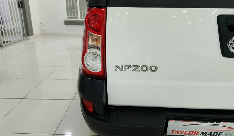 Nissan Np 200 1.6 A/C Safety Pack P/U S/C full