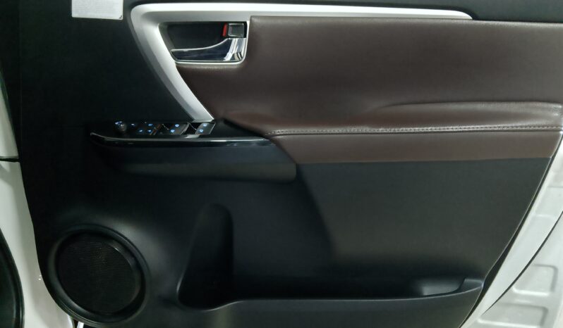 Toyota Fortuner 2.4 GD-6 R/B A/T full