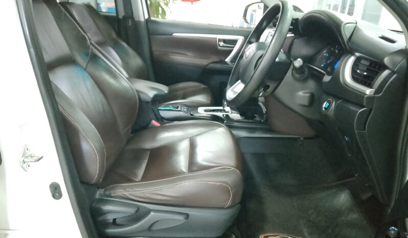 Toyota Fortuner 2.4 GD-6 R/B A/T full