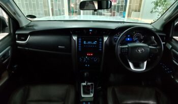 Toyota Fortuner 2.4 GD-6 R/B A/T full