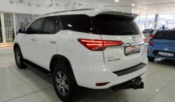 Toyota Fortuner 2.4 GD-6 R/B A/T full
