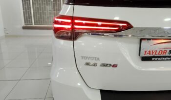 Toyota Fortuner 2.4 GD-6 R/B A/T full