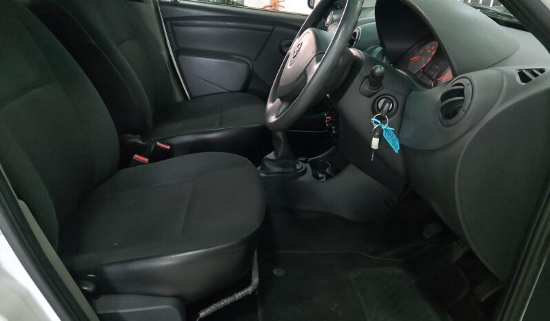 Nissan NP 200 1.6 A/C Safety Pack P/U S/C full