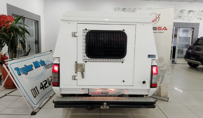 Nissan Np 300 Hardbody 2.0i LWB full