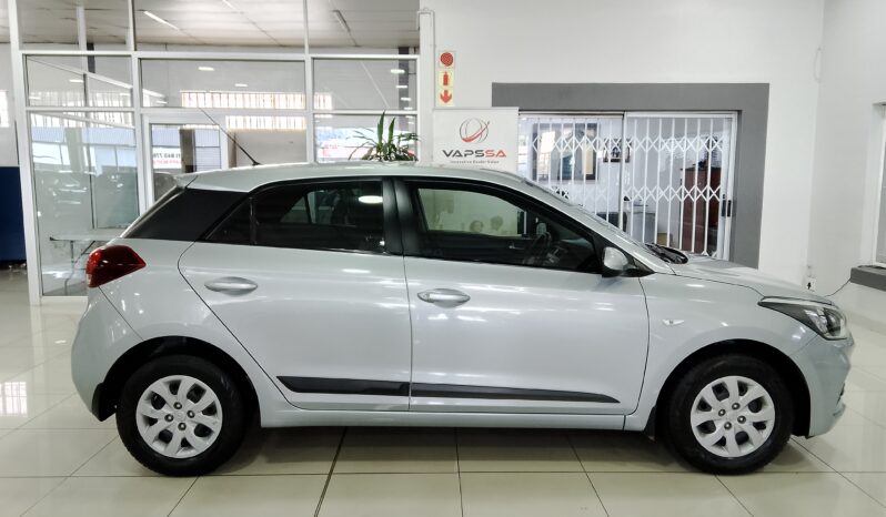 HYUNDAI 120 1.2 Motion full