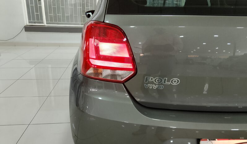 Volkswagen Polo Vivo full