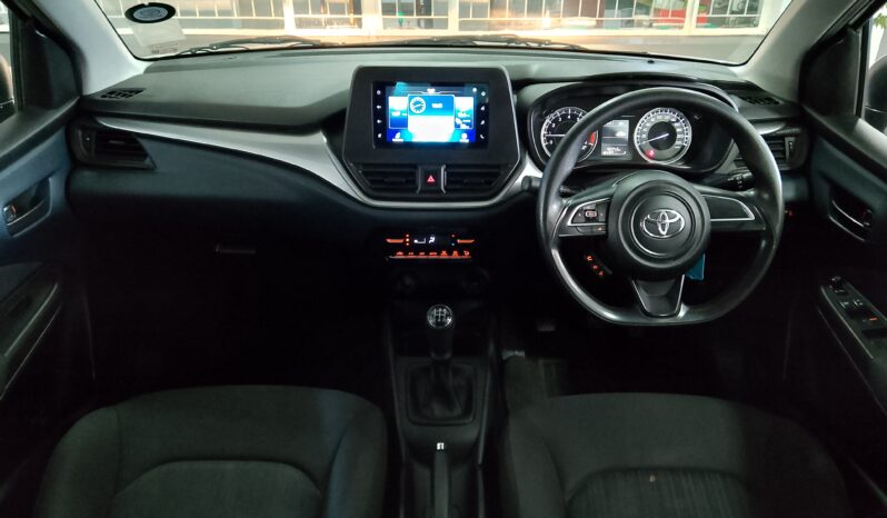 Toyota starlet 1.5xi full