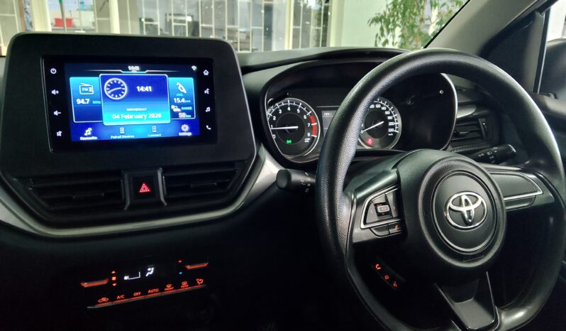 Toyota starlet 1.5xi full