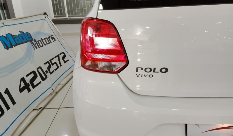 Volkswagen Polo Vivo 1.6 Comfort line full