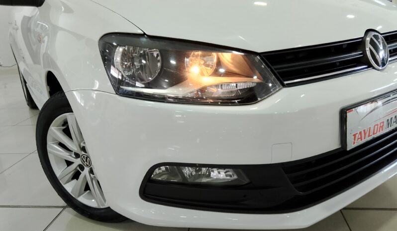 Volkswagen Polo Vivo 1.6 Comfort line full