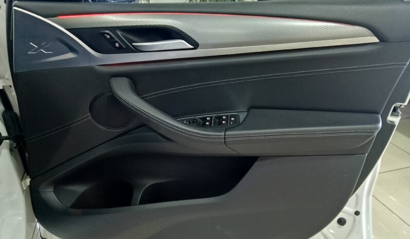 BMW X3 xDRIVE 2.0d M-Sport full