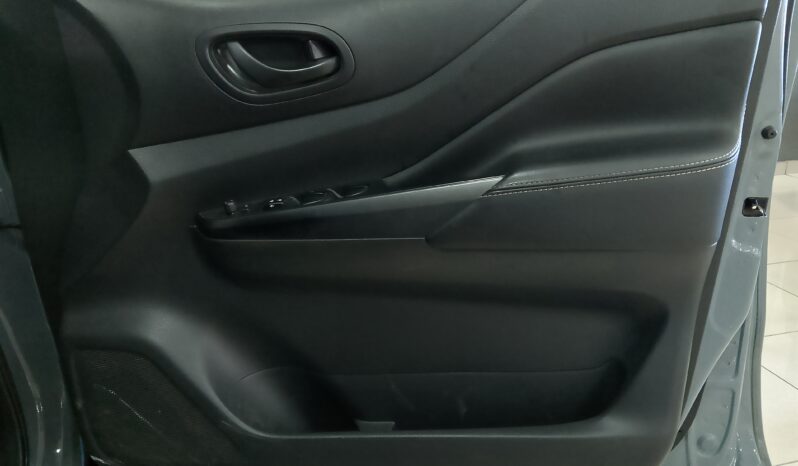 Nissan Navara 2.5 DDTI Pro-2X A/T D/C full