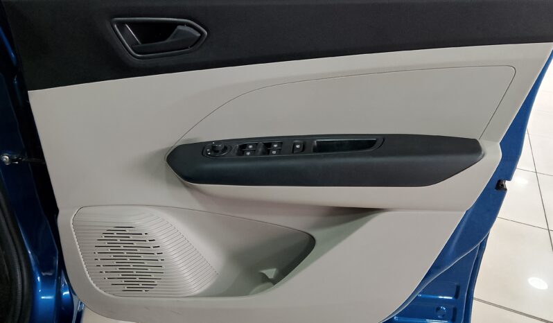 Renault Triber 1.0 Dynamic Zen full