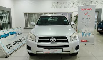 Toyota Rav4 2.0 GX full