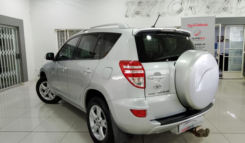 Toyota Rav4 2.0 GX full