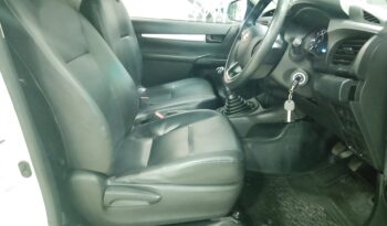 Toyota hilux 2.4GDS A/C S/C full